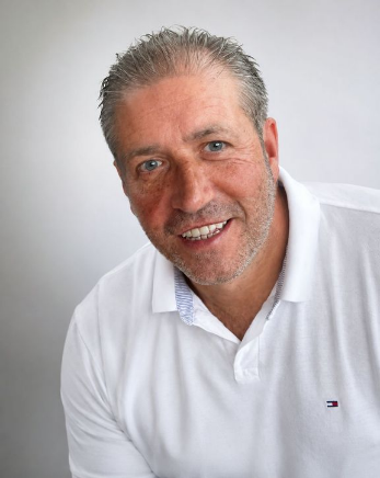 Holger Backhausen